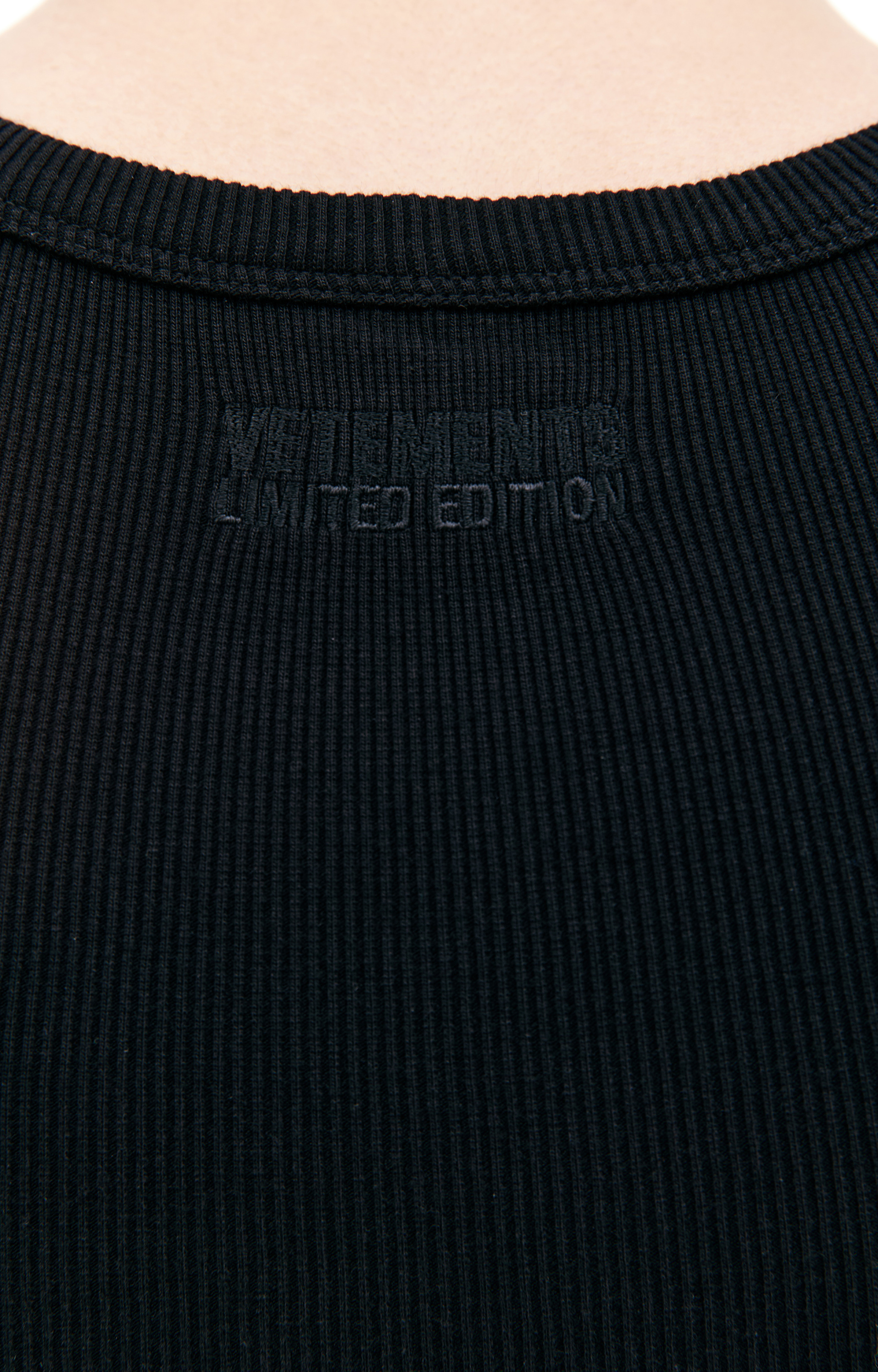 VETEMENTS Logo embroidered tank top