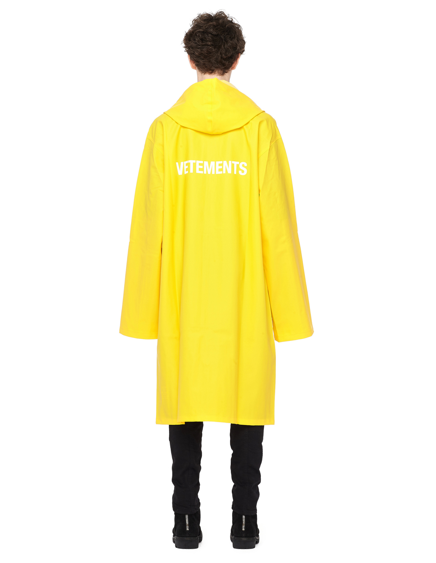 VETEMENTS Дождевик с капюшоном