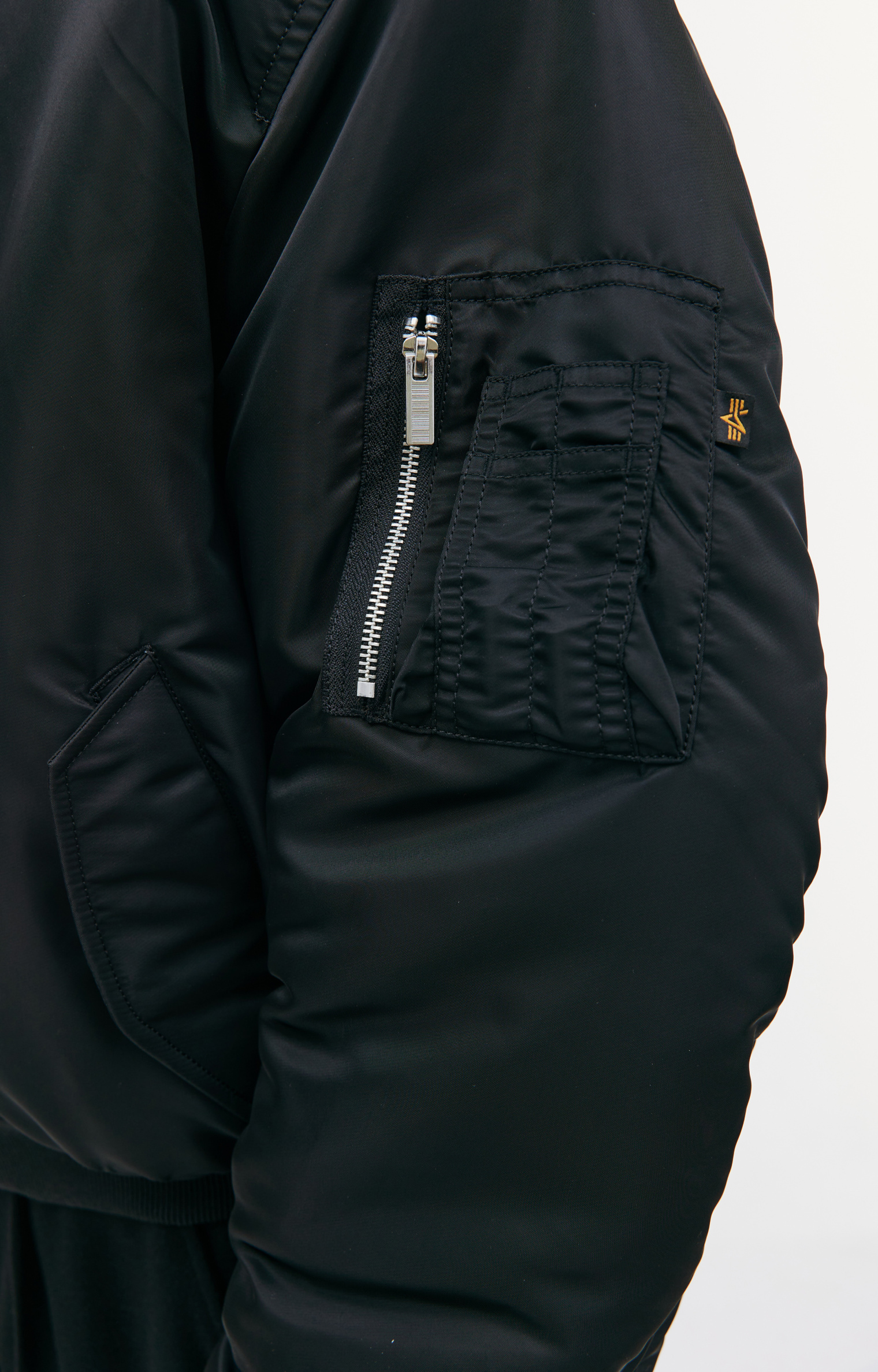 VTMNTS VTMNTS x Alpha Industries bomber jacket
