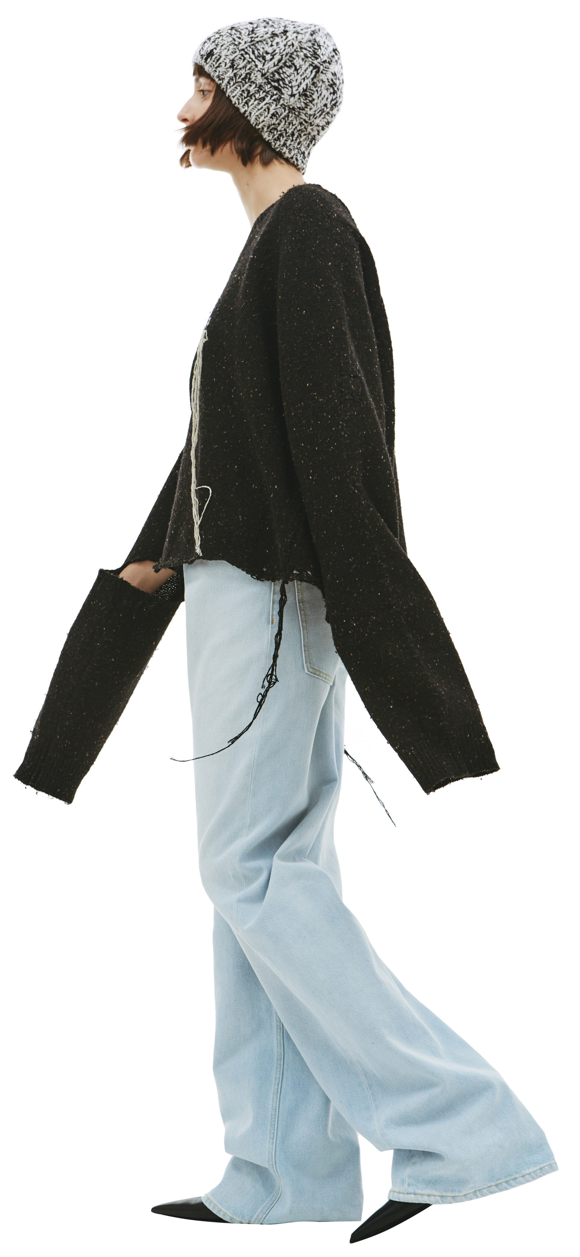 Doublet V-neck knitted sweater