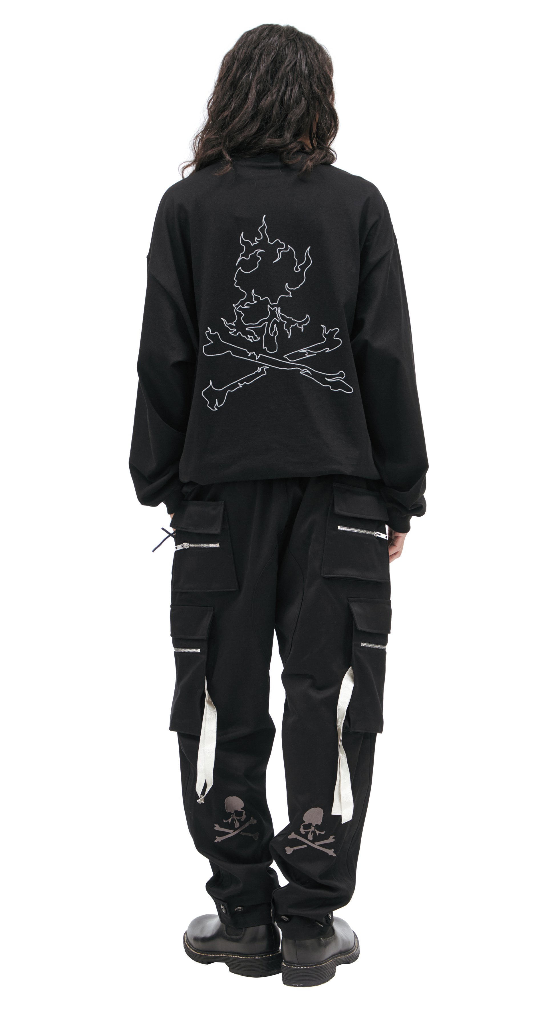 Mastermind WORLD Trousers with embroidered skulls