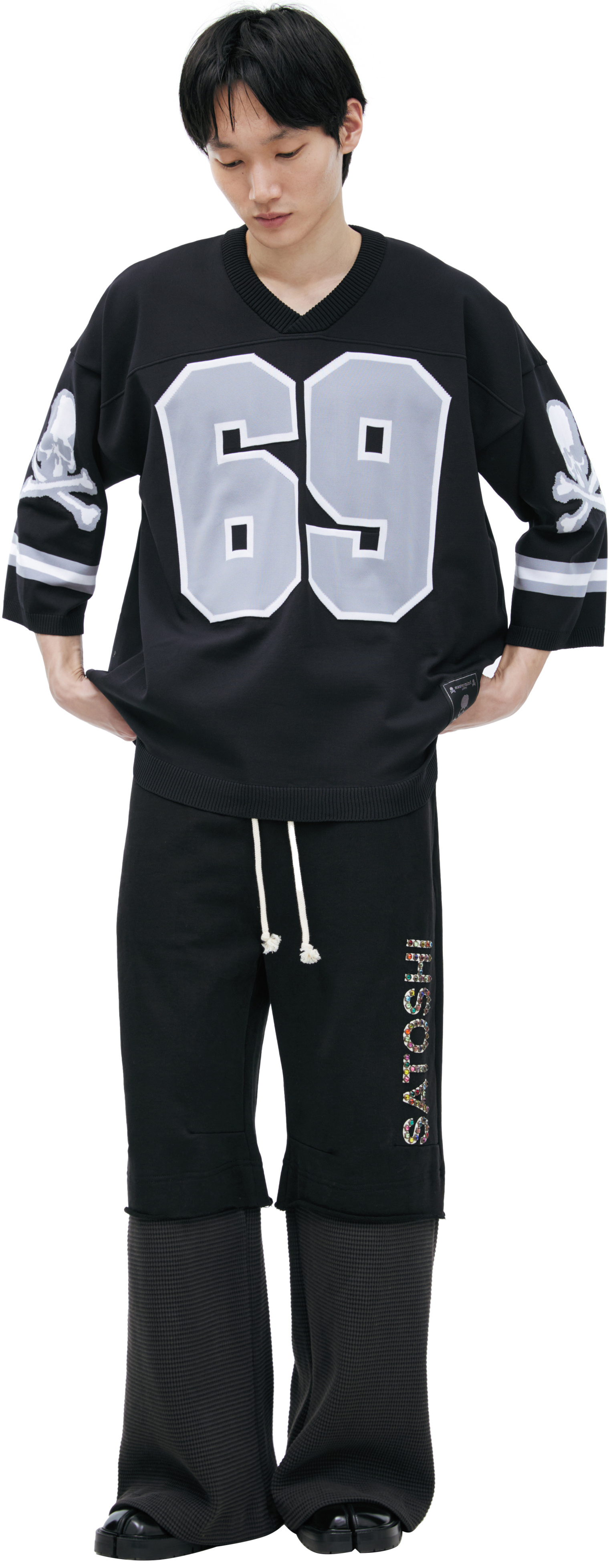 Buy Mastermind WORLD men black sweatshirt jersey for $930 online