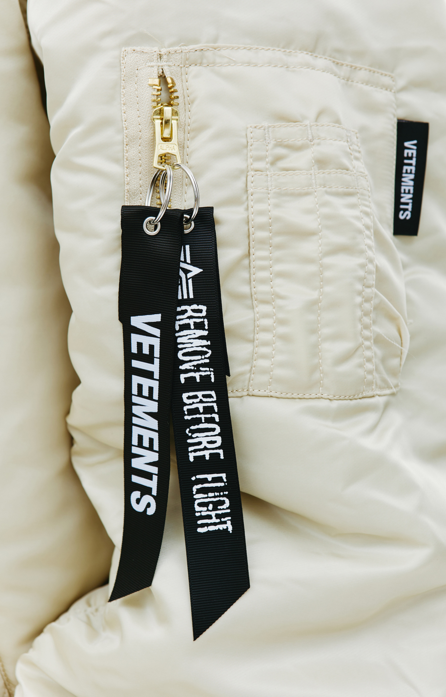 VETEMENTS х Alpha Industries double reversible bomber jacket