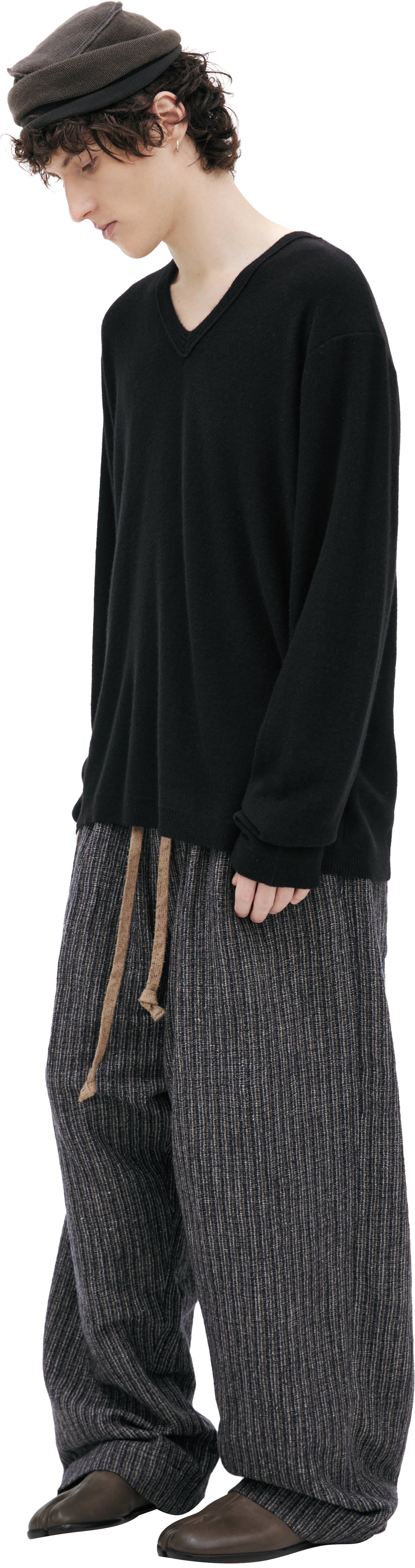 Ziggy Chen Knitted sweater with a V-neck