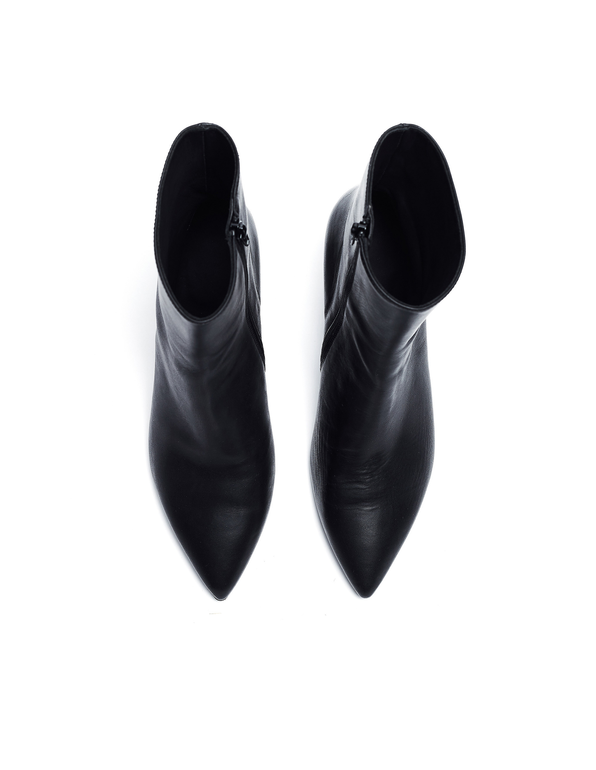 A.F.Vandevorst Black Leather Point Toe Ankle Boots
