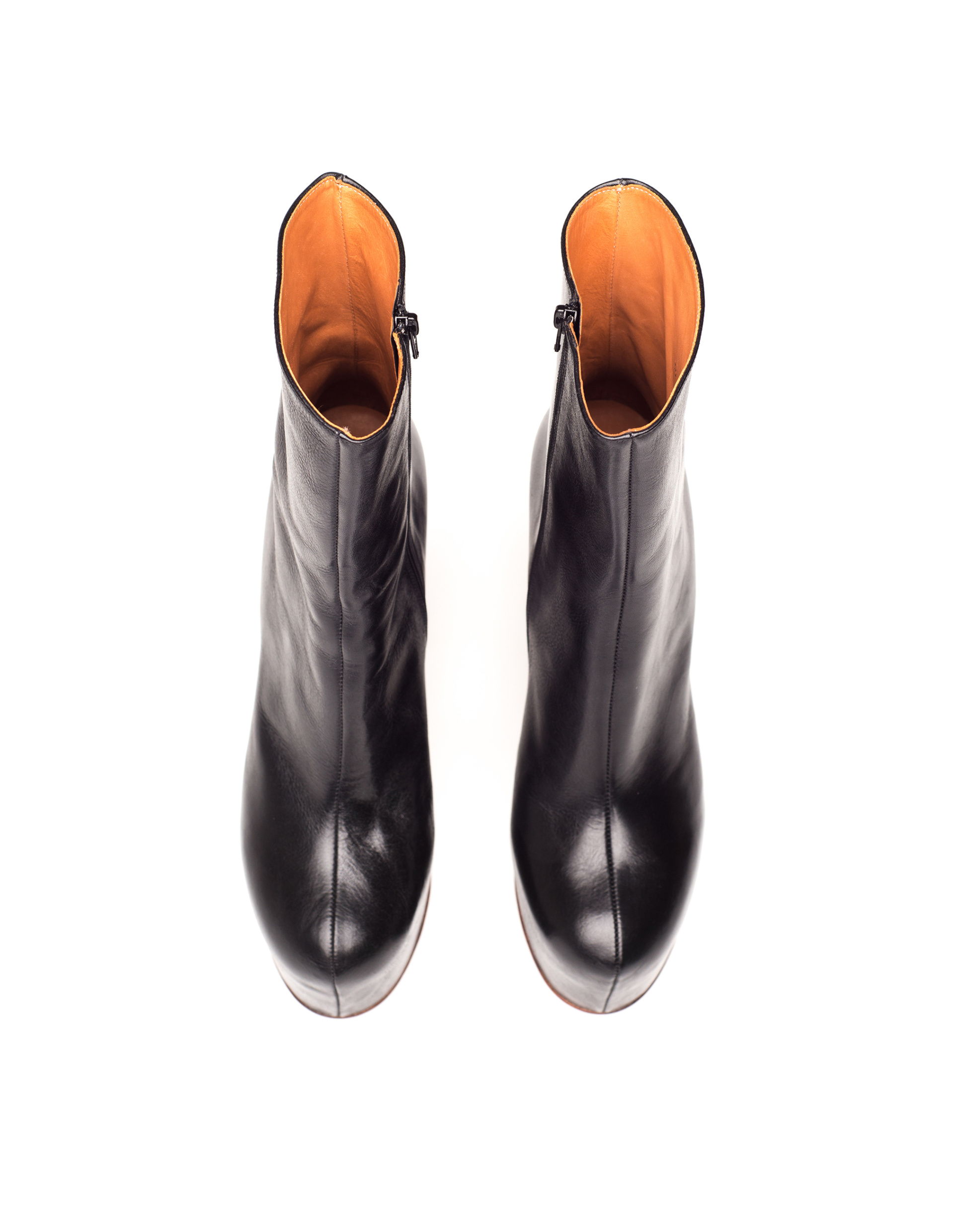 VETEMENTS Leather ankle boots