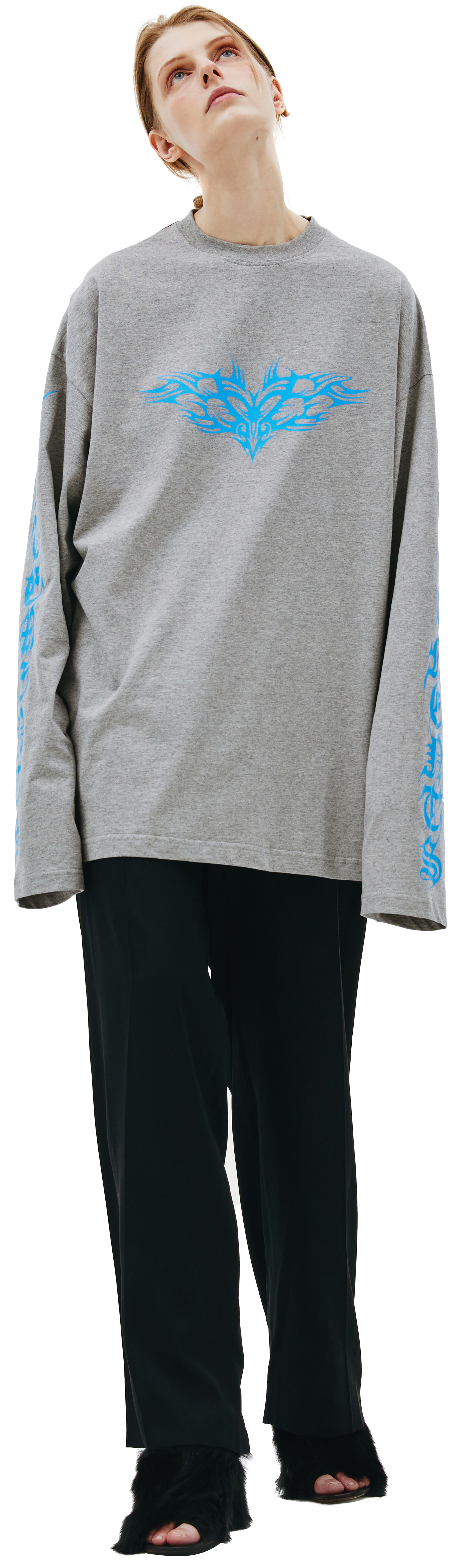 VETEMENTS Gothic print longsleeve t-shirt in grey