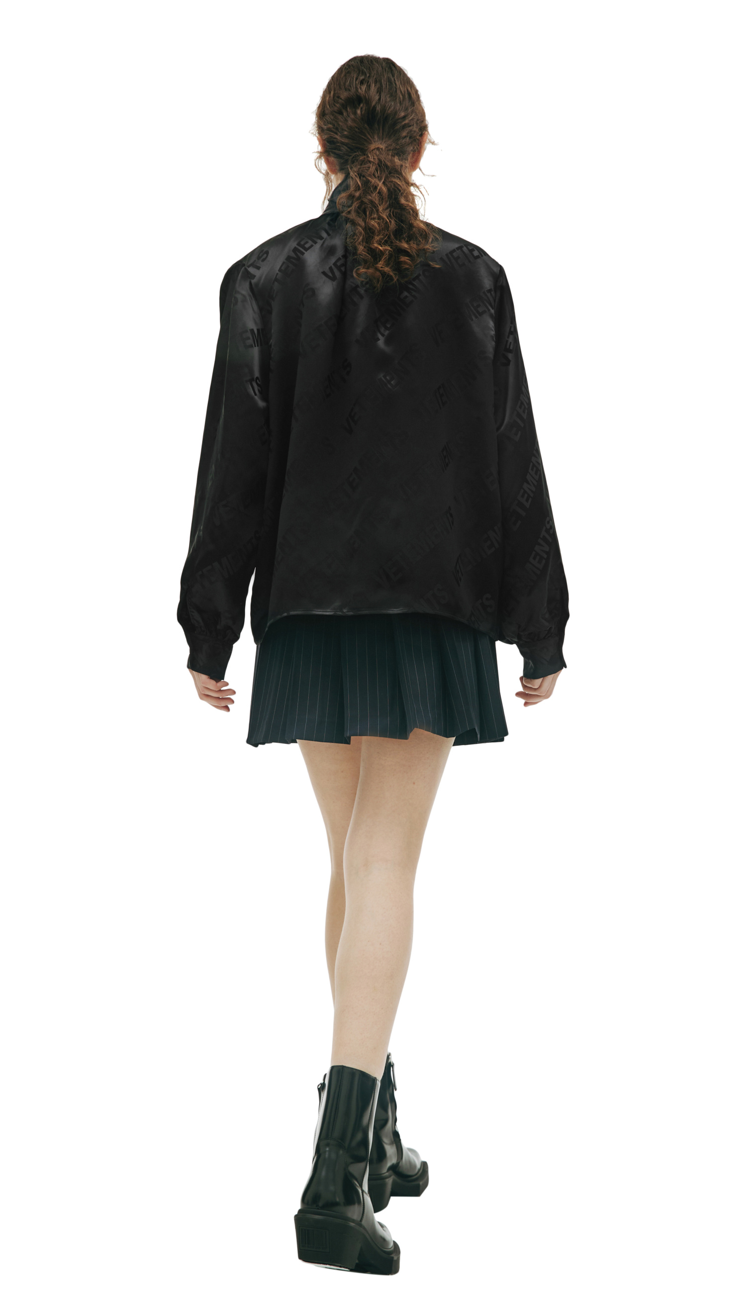 VETEMENTS Black shirt with monogram