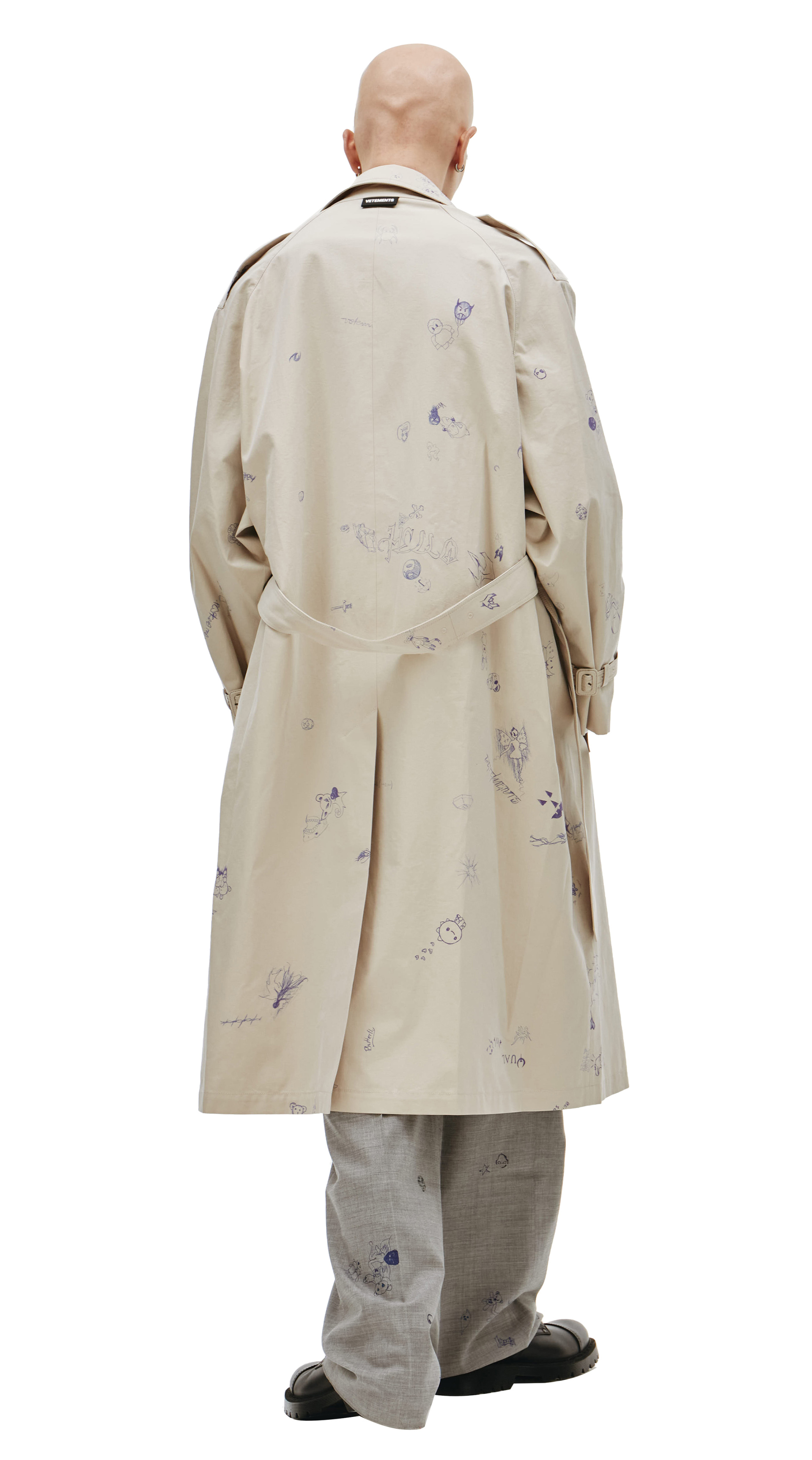 VETEMENTS Scribbled-print trench coat